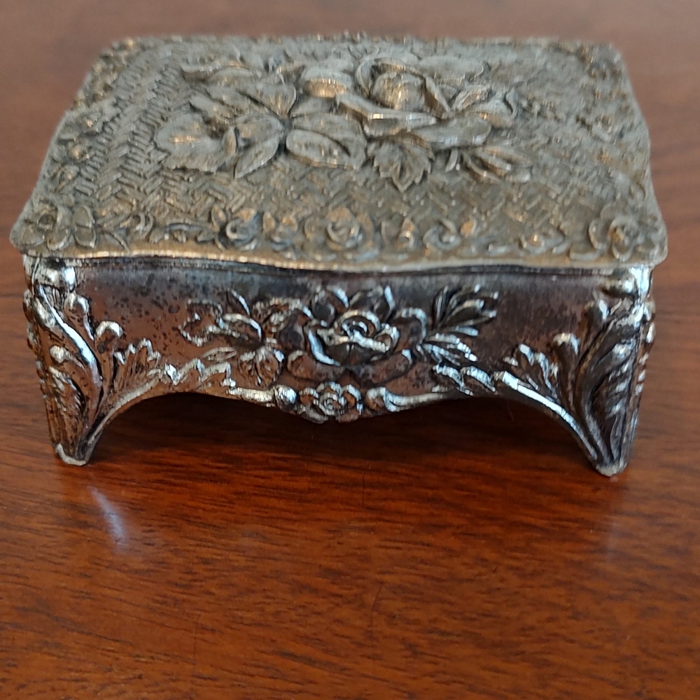 Vintage Trinket Jewelry Box